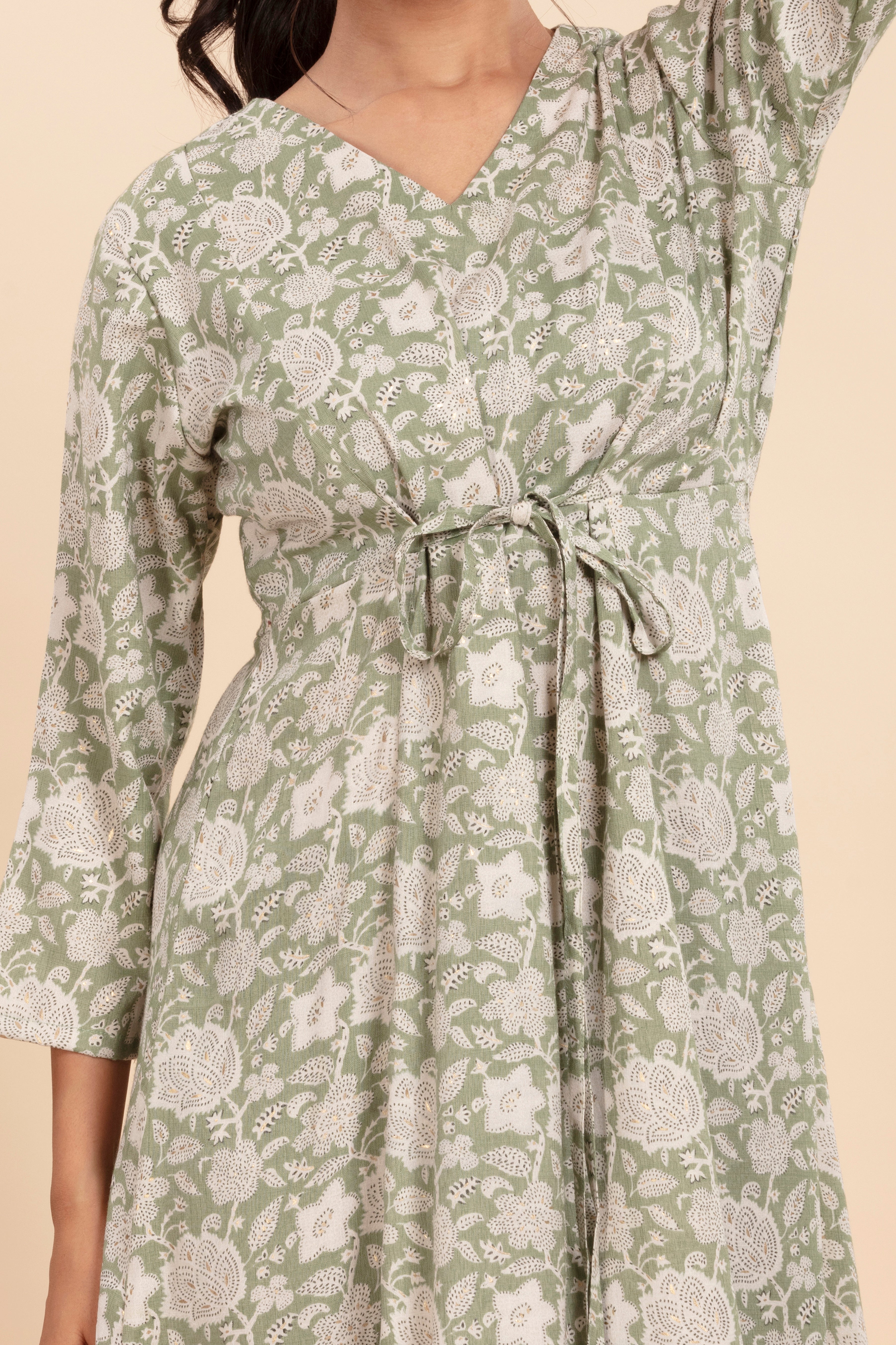 Dress with Elegant Floral Print and a Flattering Tie-Up Waist.